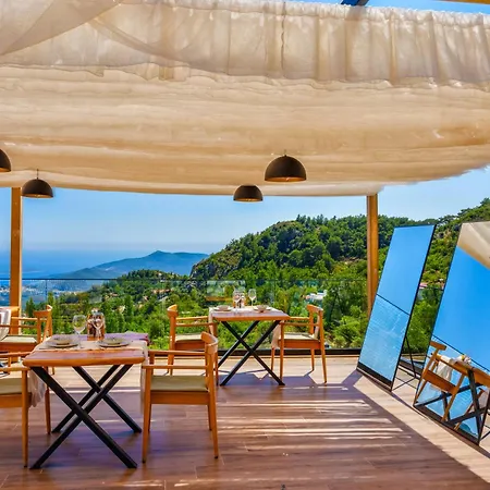 Turquoise Retreat & Wellness 홈스테이 카스